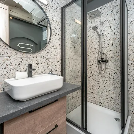 Historic Bliss In Old Town Apartment Vilnius