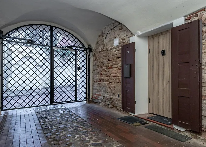 Historic Bliss In Old Town Apartman *